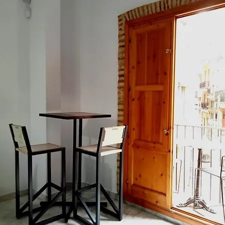 Con Encanto En Pleno Casco Antiguo Ron Valenciayole Valencia