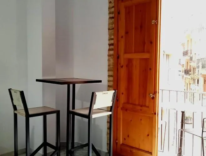 Con Encanto En Pleno Casco Antiguo Ron Valenciayole Valencia
